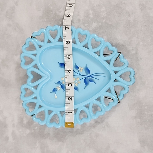 Westmoreland Blue Lattice Heart Decorative Plate - Vintage 1919 - Picture 6 of 6